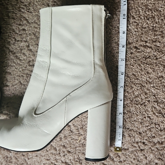 Zara Chic White Heeled Boots - Picture 10 of 10